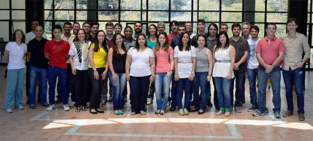 Professores, funcionários e alunos do NUCAT, dezembro de 2014