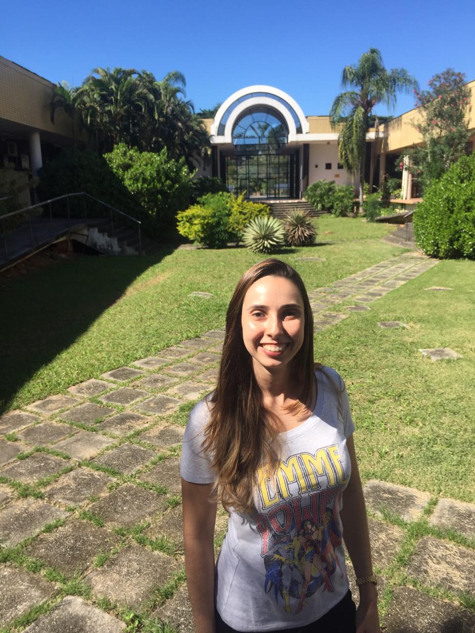 Lais Gomide